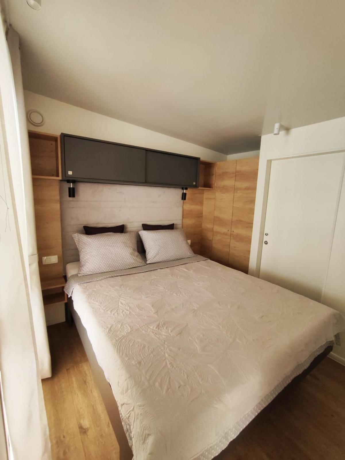 Mobile Home Kala Biograd Na Moru Bagian luar foto